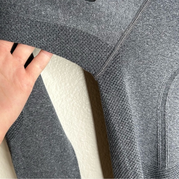 Lululemon Swiftly Tech Long Sleeve Shirt grey 4 - Picture 3 of 10